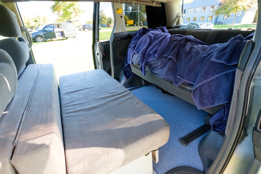 During the afternoons in campsites we would have this set up – towels and bedding on the rear seat and bags moved to the front seats